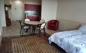 Tres Grand Studio Au Pied Du Plateau D'Angouleme.